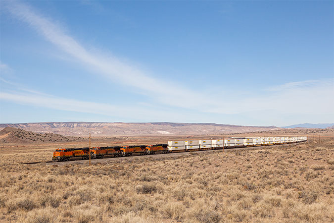 Intermodal train on BNSF’s important Southern Transcon route
